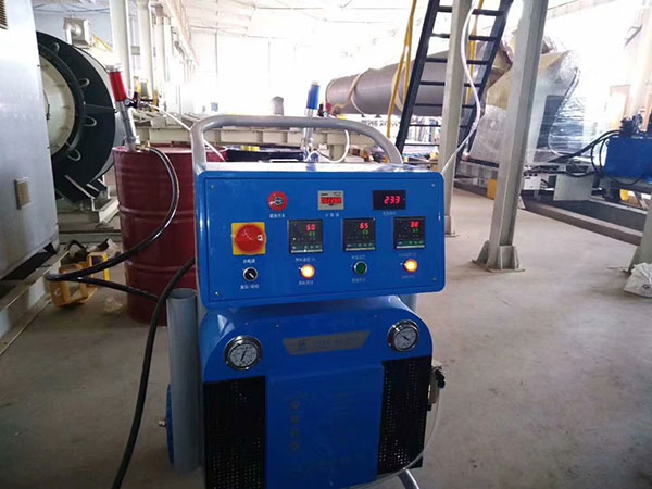 廣東聚脲噴涂機 除鹽水箱聚脲防腐 Q5200型 18KW 保溫管延長至120米(圖2) JNJX-Q5200廣東型聚脲噴涂機防腐噴涂施工
