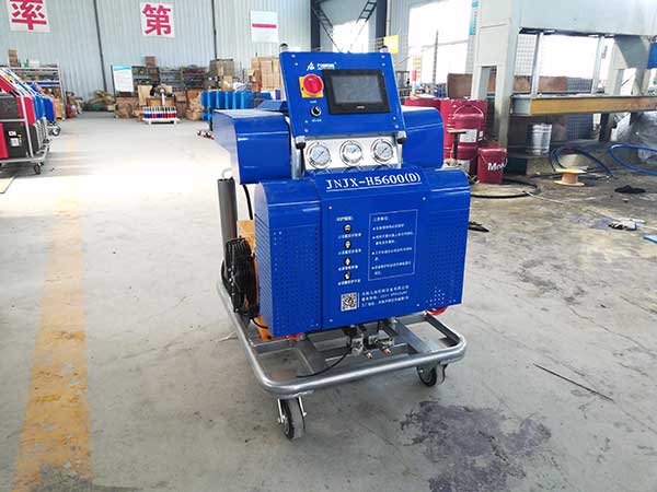 JNJX-H5600(D)聚脲噴涂機(圖1) JNJX-H5600(D)5600(D)液壓聚脲噴涂機