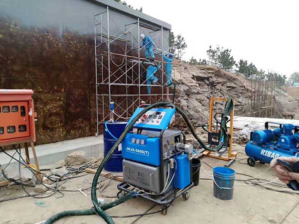 北京聚氨酯噴涂機(圖1) 北京聚氨酯噴涂機H5600T