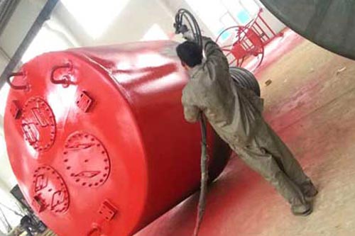 除鹽水箱聚脲噴涂防腐施工噴涂設備(圖2) 除鹽水箱聚脲噴涂防腐施工