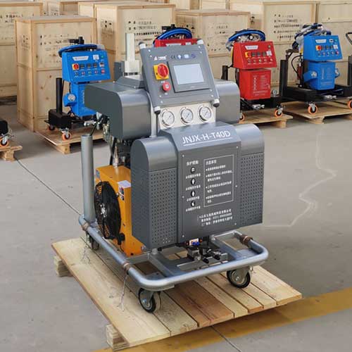 聚氨酯瓦殼管道保溫用什么設備施工?(圖1) T40D聚氨酯澆注機設備